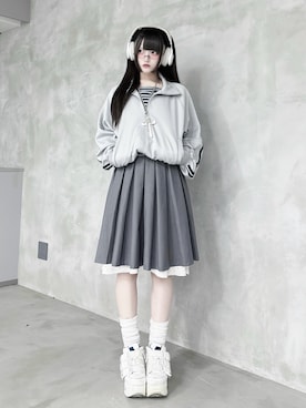 「YOSUKE（ヨースケ）のアイテム（シューズ）」を使った、ももりりさん（レディース・156cm）の春コーディネート