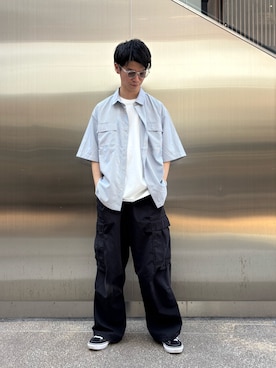 「ITEMS URBANRESEARCH（アイテムズ アーバンリサーチ）の『接触冷感/速乾/イージーケア』高機能ストライプRDB半袖シャツ（シャツ/ブラウス、ブラック系）」を使った、陽介さん（メンズ・170cm）の春コーディネート