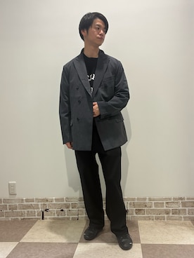 「ITEMS URBANRESEARCH（アイテムズ アーバンリサーチ）のGabardine Double Blest Jacket（その他アウター、グレー系）」を使った、陽介さん（メンズ・170cm）の冬コーディネート