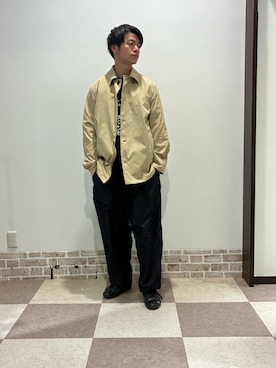 「ITEMS URBANRESEARCH（アイテムズ アーバンリサーチ）の防花粉×UVカット ステンカラーコート（その他アウター、ベージュ系）」を使った、陽介さん（メンズ・170cm）の冬コーディネート