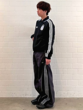 「adidas（アディダス）のアルゼンチン代表 アウェイ アンセムジャケット / ジャージ / トラックジャケット / アディダス adidas（ジャージ、ブラック系）」を使った、TMさん（メンズ・167cm）の春コーディネート