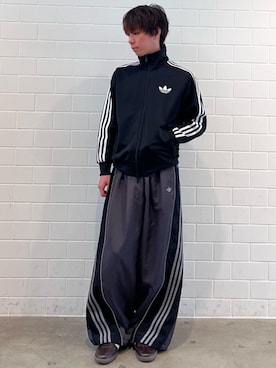 「adidas（アディダス）のファイヤーバード トラックトップ ルーズ / ジャージ / トラックジャケット / アディダスオリジナルス adidas Originals（ジャージ、ブラック系）」を使った、TMさん（メンズ・167cm）の春コーディネート