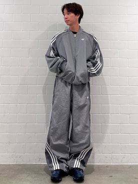 「adidas（アディダス）のADILENIUM シーズン 5 トラックパンツ / アディダスオリジナルス adidas Originals（その他パンツ、グレー系）」を使った、TMさん（メンズ・167cm）の春コーディネート