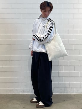 「adidas（アディダス）のクロシェ トート バッグ / アディダスオリジナルス adidas Originals（トートバッグ、ホワイト系）」を使った、TMさん（メンズ・167cm）の春コーディネート
