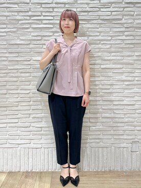 「index（インデックス）の【接触冷感／防シワ】ペプラムボウタイブラウス《洗濯機OK／ストレッチ》（シャツ/ブラウス、ピンク系）」を使った、Hana...eさん（レディース・159cm）の夏コーディネート