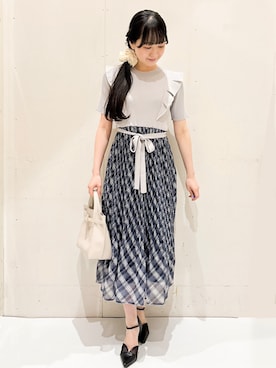 「アイテム（ポーチ）」を使った、Hinaさん（レディース・153cm）の春コーディネート