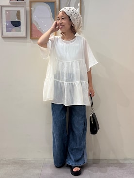 「SHOO・LA・RUE（シューラルー）の【洗濯機可/S-LL】サイドライン風切り替え ライトオンスデニム イージーパンツ（デニムパンツ、ブルー系）」を使った、たけぴさん（レディース・150cm）の夏コーディネート