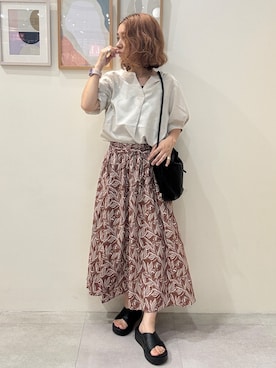 「SHOO・LA・RUE（シューラルー）の【洗濯後しわになりにくい／インせずきまる】麻調ハシゴレーススキッパーブラウス（シャツ/ブラウス、ホワイト系）」を使った、たけぴさん（レディース・150cm）の夏コーディネート