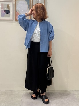 「SHOO・LA・RUE（シューラルー）の【通気性〇/S-LL/洗濯機可】さらりノーカラーシャツ（シャツ/ブラウス、ブルー系）」を使った、たけぴさん（レディース・150cm）の夏コーディネート