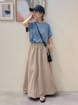 「SHOO・LA・RUE（シューラルー）の【汗じみ防止/ひんやり/体型カバー】真夏の味方。 汗じみが気になりにくい 大人の刺繍ロゴTシャツ（Tシャツ/カットソー、ブルー系）」を使った、たけぴさん（レディース・150cm）の夏コーディネート