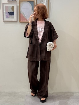「SHOO・LA・RUE（シューラルー）の【ひんやり/吸水速乾/セットアップ可】羽織るだけで主役になる サッカーストライプシャツジャケット（テーラードジャケット、ブラウン系）」を使った、たけぴさん（レディース・150cm）の夏コーディネート