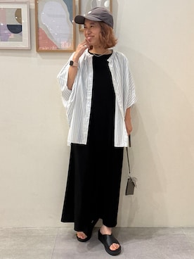 「SHOO・LA・RUE（シューラルー）の【ひんやり/洗濯機可/体型カバー】二の腕隠れる ゆるっと襟ギャザーレーヨンブラウス（シャツ/ブラウス、ホワイト系）」を使った、たけぴさん（レディース・150cm）の夏コーディネート