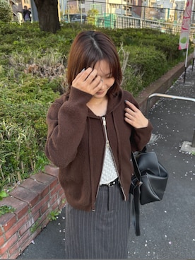 「Lutim by u（ルチバイユー）のInside multi-pocket shoulder bag / インサイドマルチポケットショルダーバック（ショルダーバッグ、ブラック系）」を使った、lutimbyuさん（レディース・155cm）の春コーディネート