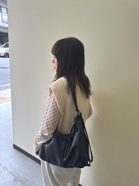 「Lutim by u（ルチバイユー）のフェイクレザー2WAYコンバーチブルバッグ（バックパック/リュック、ブラック系）」を使った、lutimbyuさん（レディース・155cm）の春コーディネート
