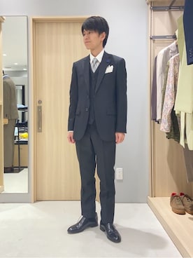 「アイテム（ポケットチーフ）」を使った、わいずみさん（メンズ・167cm）の冬コーディネート