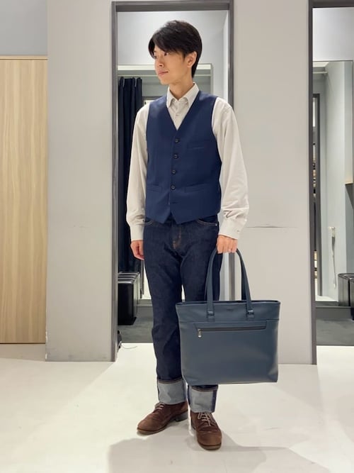 有楽町マルイ タケオキクチわいずみさんのスーツベストを使った