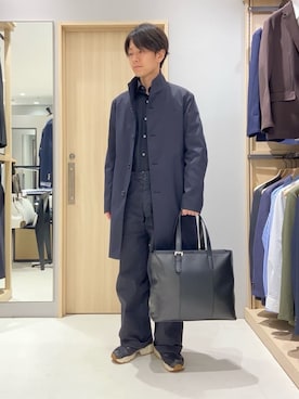 「アイテム（ビジネスシャツ、ブラック系）」を使った、わいずみさん（メンズ・167cm）の春コーディネート