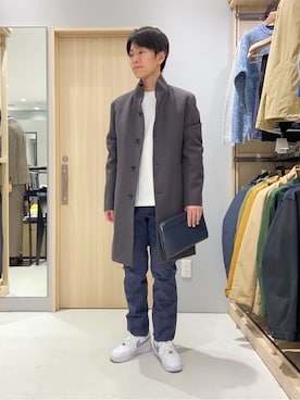 「アイテム（クラッチバッグ、ブルー系）」を使った、わいずみさん（メンズ・167cm）の冬コーディネート