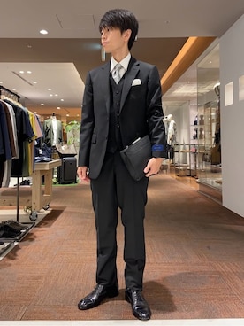 「アイテム（スーツベスト、ブラック系）」を使った、わいずみさん（メンズ・167cm）の夏コーディネート
