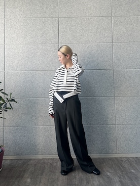「CODE A（コードエー）のcropped lager tee（Tシャツ/カットソー、ブラック系）」を使った、sakkohさん（レディース）の春コーディネート