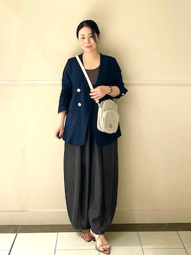 「russet（ラシット）のコーデュラナイロンスクエアショルダーバッグ（ショルダーバッグ、グレー系）」を使った、UENOさん（レディース・155cm）の夏コーディネート