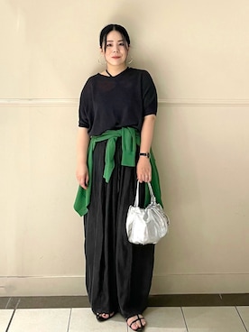 「russet（ラシット）のレザー巾着4WAYショルダーバッグ（ショルダーバッグ、シルバー系）」を使った、UENOさん（レディース・155cm）の夏コーディネート