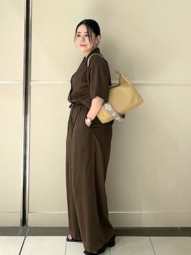 「russet（ラシット）のエンボスモノグラム2WAYショルダーバッグ（ショルダーバッグ、ベージュ系）」を使った、UENOさん（レディース・155cm）の夏コーディネート