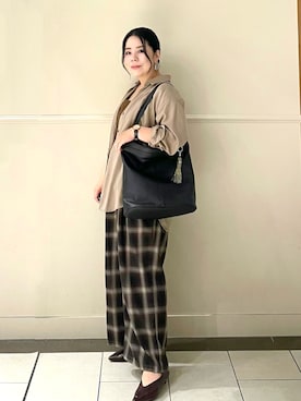 「russet（ラシット）のアイテム（ショルダーバッグ）」を使った、UENOさん（レディース・155cm）の秋コーディネート