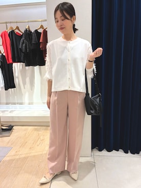 「NOLLEY’S（ノーリーズ）の《手洗い可能》袖カットフリンジ生地クルーカーディガン（カーディガン/ボレロ、ホワイト系）」を使った、nol yamaさん（レディース・160cm）の秋コーディネート