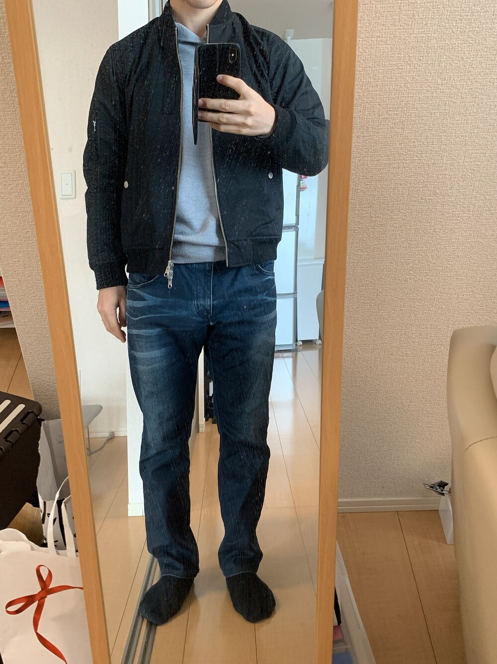 「NANO universeの2019/4/4 裏ボーダーリバーシブルＭＡ－１（MA-1、ブラック系）」を使った、YUの食べログ@愛知県のグルメブロガーさん（メンズ・160cm）の秋コーディネートの1枚目の写真