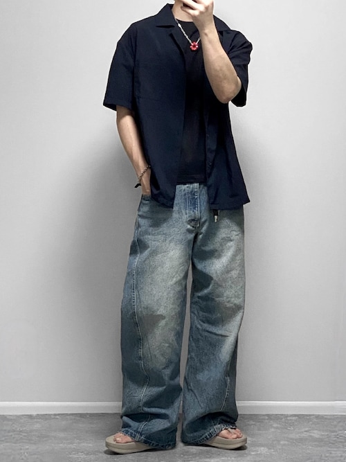 VINTAGE WASHED CURVED DENIM