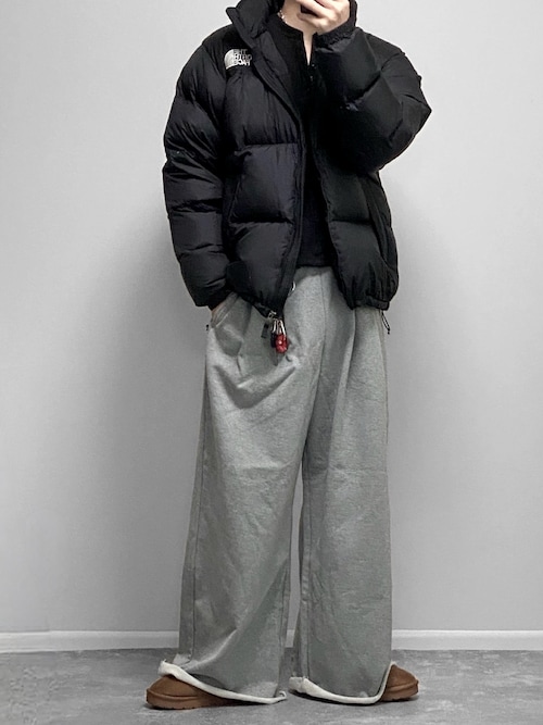 「ADRER（アドラー）のHeavy Weight Two tuck Sweat Pants / ヘビーウェイト2タックスウェットパンツ（スウェットパンツ）」を使った、gakuさん（メンズ・173cm）の秋コーディネート