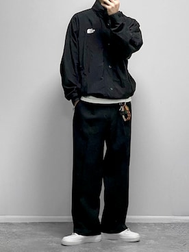 「アイテム（ナイロンジャケット、ブラック系）」を使った、gakuさん（メンズ・173cm）の秋コーディネート