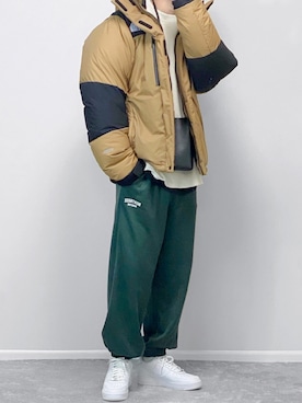 「アイテム（ダウンジャケット/コート、ブラウン系）」を使った、gakuさん（メンズ・173cm）の冬コーディネート