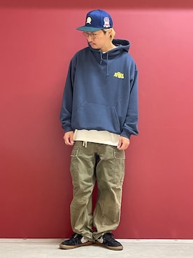 「カーゴパンツコーデ」｜「アイテム（帽子）」を使った、Kenichiさん（メンズ・177cm）の秋コーディネート