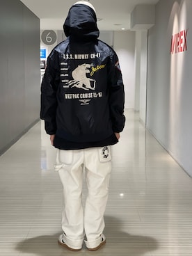「刺繍」｜「アイテム（MA-1）」を使った、Kenichiさん（メンズ・177cm）の冬コーディネート