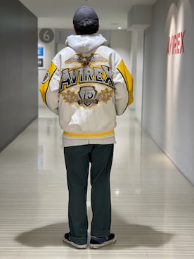 「アイテム（スタジャン、イエロー系）」を使った、Kenichiさん（メンズ・177cm）の秋コーディネート