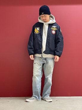 「AVIREX（アヴィレックス）のアイテム（ニットキャップ/ビーニー）」を使った、Kenichiさん（メンズ・177cm）の冬コーディネート