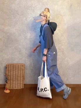 「UNIQLOU」｜「アイテム（オールインワン・サロペット）」を使った、なお なお。さん（レディース・159cm）の春コーディネート