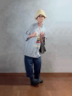 「GU（ジーユー）のアイテム（トップス、シルバー系）」を使った、なお なお。さん（レディース・159cm）の春コーディネート