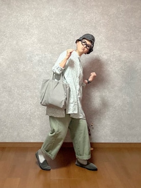 「アイテム（スリッポン）」を使った、なお なお。さん（レディース・159cm）の秋コーディネート