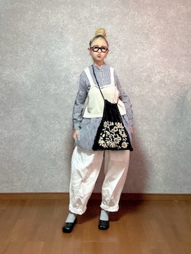 「shein」｜「アイテム（パンツ、ホワイト系）」を使った、なお なお。さん（レディース・159cm）の秋コーディネート
