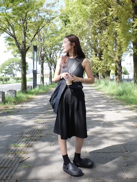 「アイテム（サンダル）」を使った、yanさん（レディース・160cm）の秋コーディネート