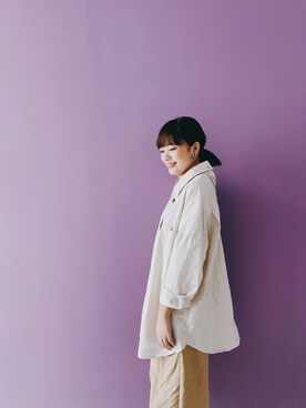 「moboのアイテム（シャツ/ブラウス、ベージュ系）」を使った、Joycee changさん（レディース・166cm）の夏コーディネート