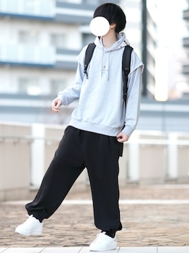 「DOOPZ（ドープス）のアイテム（バッグ）」を使った、とっしーさん（メンズ・184cm）の冬コーディネート