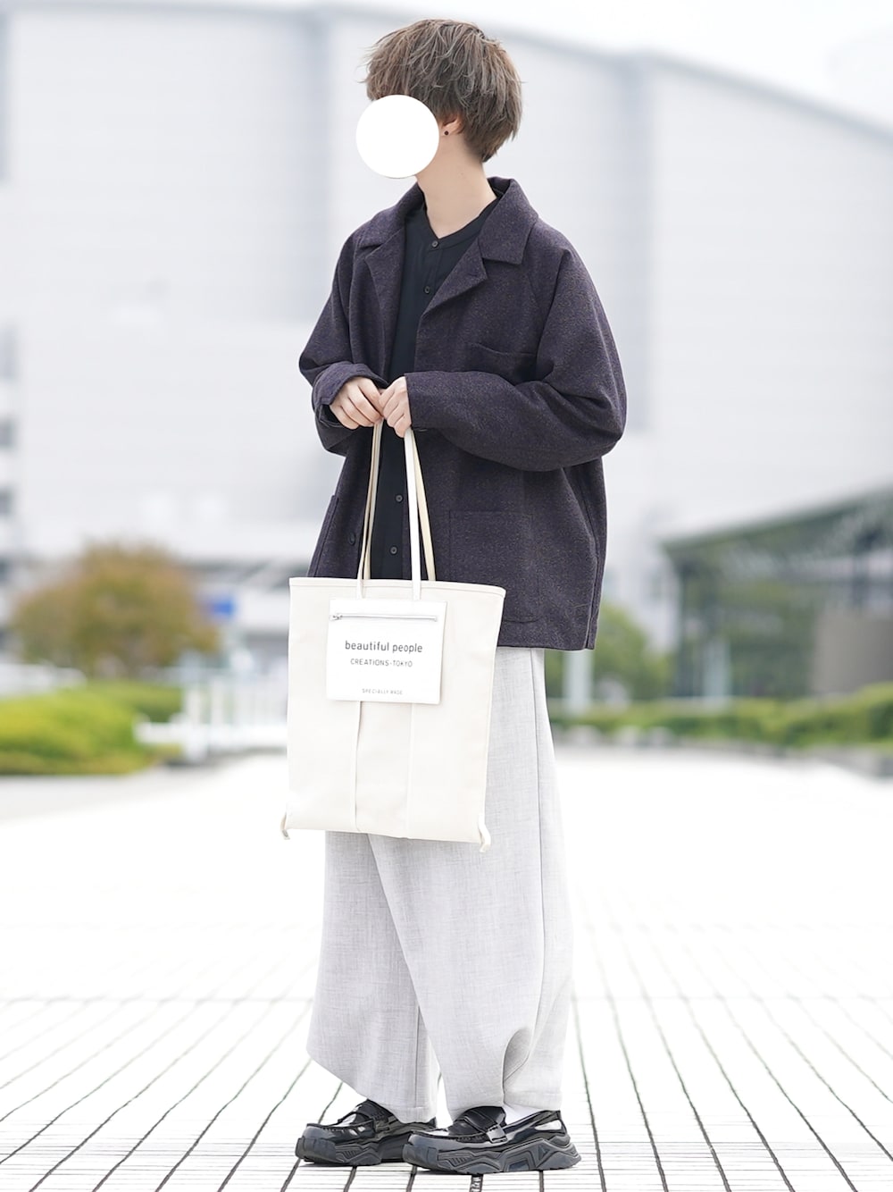 「WEARハロウィン2022、休日コーデ、オーバーサイズ、ネップジャケット、ブルゾン、ジャケット、バンドカラーシャツ、タイパンツ、ゆるコーデ、秋コーデ」｜「DOOPZのネップポケットブルゾン（ブルゾン、ブルー系）」を使った、とっしーさん（メンズ・184cm）の秋コーディネートの1枚目の写真