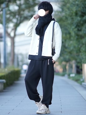 「DOOPZ（ドープス）のアイテム（パーカー）」を使った、とっしーさん（メンズ・184cm）の冬コーディネート