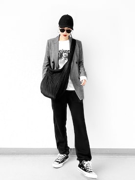 「CONVERSE（コンバース）のconverse コンバース ALL STAR 100 COLORS OX オールスター 100 カラーズ オックス 32861791 BLACK（スニーカー）」を使った、Aiさん（レディース・163cm）の秋コーディネート
