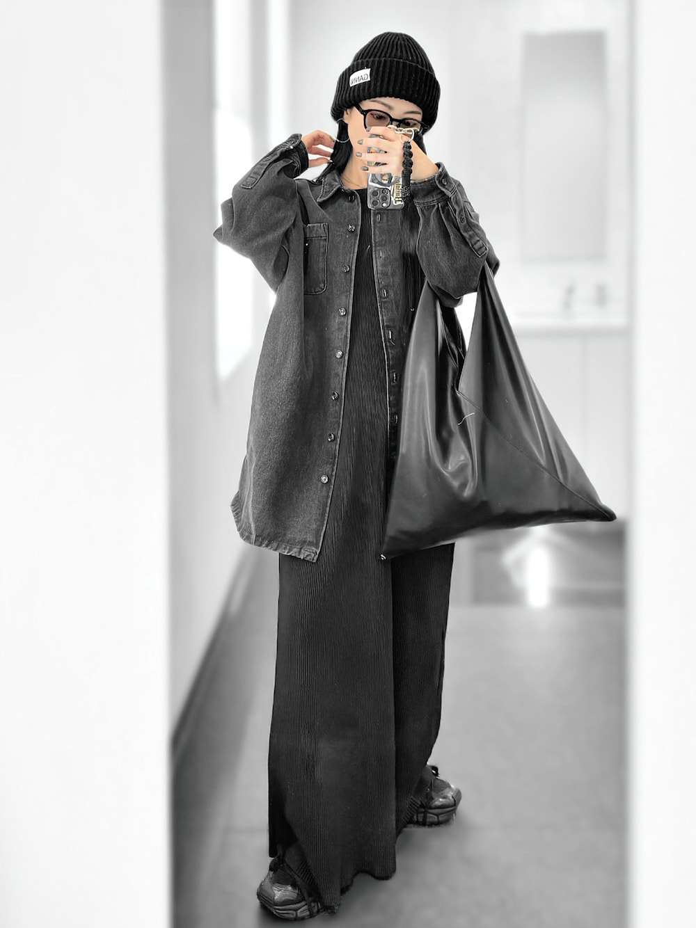 PRADAのデニムジャケットを使った人気ファッションコーディネート - WEAR