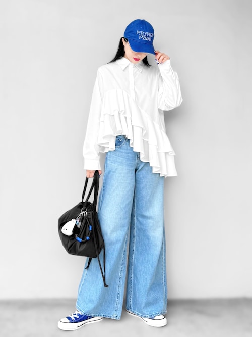 「MONOe(モノエ)の【主役級フリル】ダブルフリルアシンメトリーシャツブラウス(シャツ/ブラウス)」を使った、Aiさん(レディース・163cm)の冬コーディネート